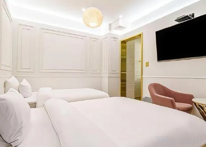 Den Basta Bifc 汽车旅馆 3*